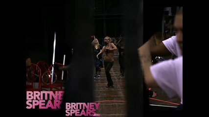 Britney Otnovo Ima Strahotno Tqlo 
