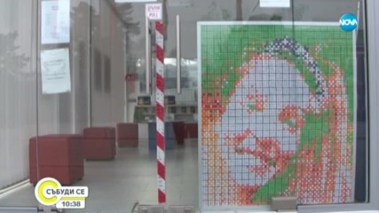 ОБЯСНЕНИЕ В ЛЮБОВ: Николай извая любимата си от кубчета "Рубик"