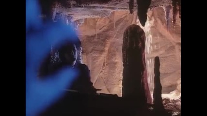 The Cure - Lovesong (official Video)