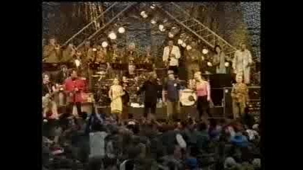 Kylie, John Farnham & Friends-I Still Call Australia Home & Youre The Voice(Live @ Tour Of Duty)