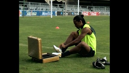 Ronaldinho прави номера