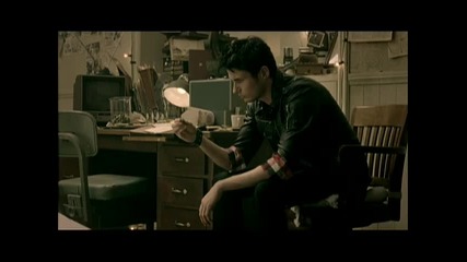 Green Day - 21 Guns [official Music Video]