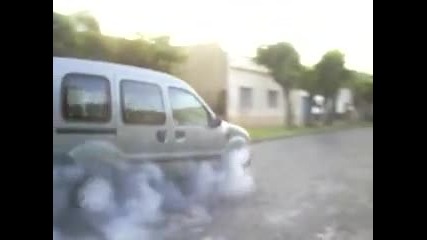 Renault Kangoo Burnout