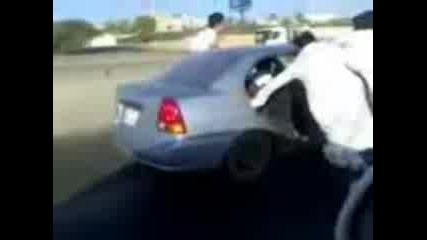 Луди Танцьори