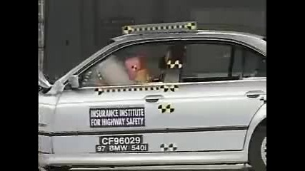 Crash Test 1997 - 2003 Bmw 525 I Iihs Frontal Impact
