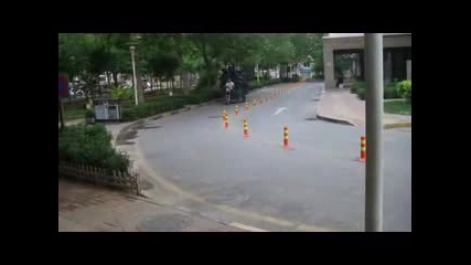 Вижте как чистят улиците в Китай