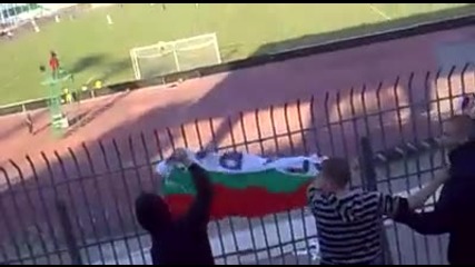 Beroe vs Lokomotiv Plovdiv - great support of fans from Plovdiv 