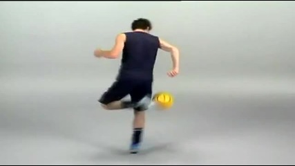 Billy Wingroves Learn Freestyle Football