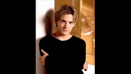 Kevin Zegers (stereo Love) 