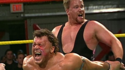 Jason "Sledgehammer" Neidhart clashes with Tatanka in rare Hidden Gem