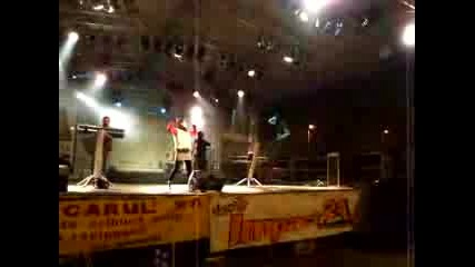 Crush & Alexandra Ungureanu - Saizeci (live)