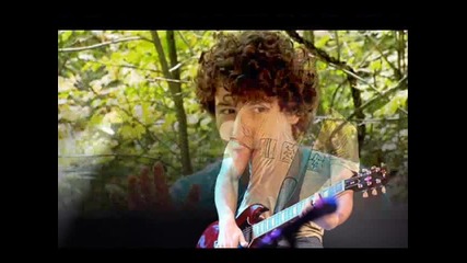 Nick Jonas - Kung Fu Grip
