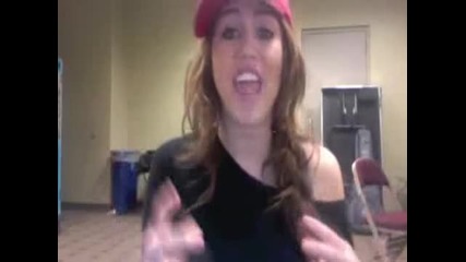 Miley Cyrus - good bye twitter 