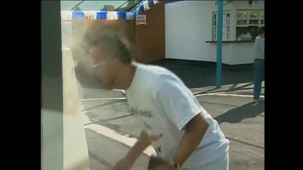 Банкоматът (скрита камера)