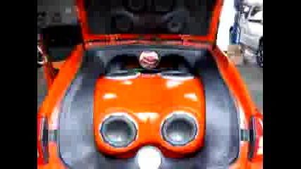 Spinning Speaker Box Ultimate Audio