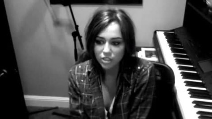 Miley Cyrus - To Write Love on Her Arms благотворителна кампания) 