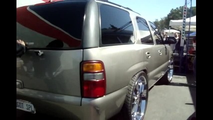 Side Mirror snaps from Bass - 4 18 s 20 000watts