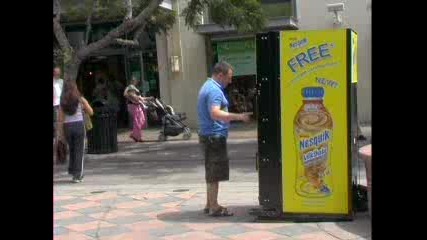 Talking Nesquik Machine - Very Funny 