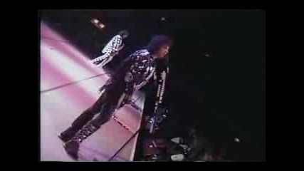 Kiss - I Was Made For Lovin You(live 1988)