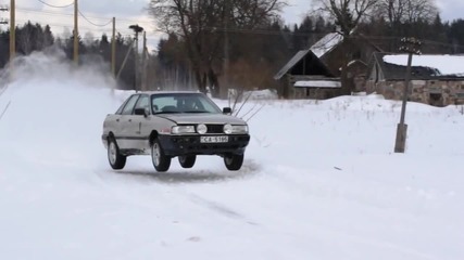 Audi 2.3 quattro - забавление на сняг !