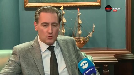 Половин час с Кирил Домусчиев