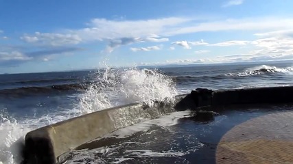 Огромни вълни в Kirkcaldy