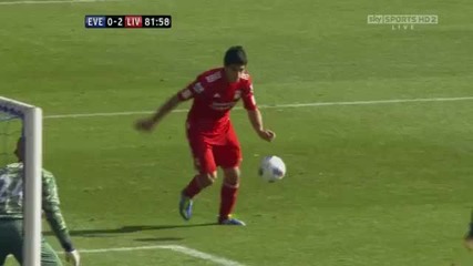 Everton 0-2 Liverpool ( Suarez )