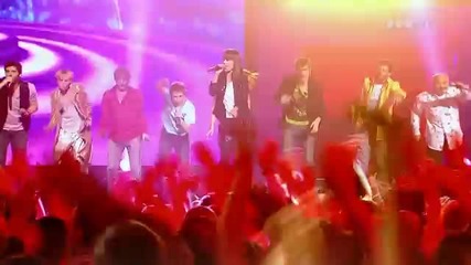 Les Enfoires - Womanizer