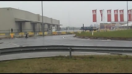 Bmw E36 M3 3.2 Roundabout Drift in rain