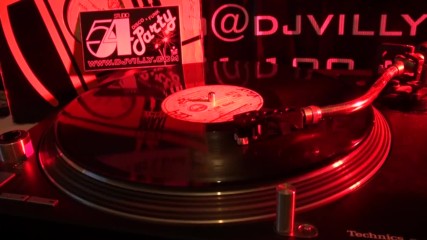 Vivien Vee - Give Me A Breack 12- Vinyl Studio54 Disco Classics