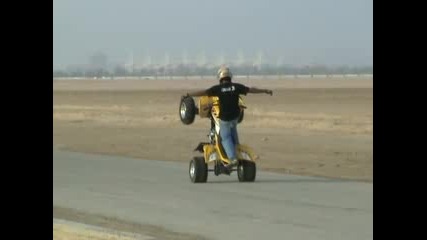 Yamaha yfz 450 wheelie 