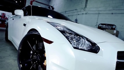 Ослепителен Nissan Gt R