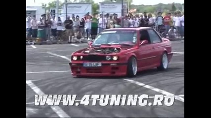 Red Laf lud burnout s Bmw E30 V8 la Baneasa