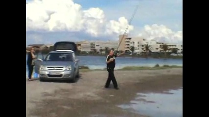Remi Gaillard - Атаката на акулата