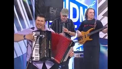 Hanka Paldum - Voljela sam voljela - (live) - Sto da ne - (tvdmsat 2009)