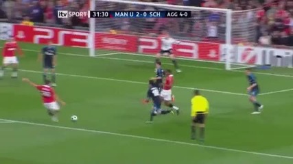 Manchester United 2-0 Schalke 04 ( Gibson )