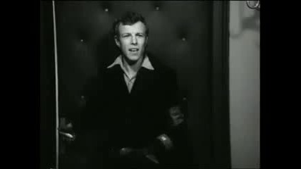Българският сериал На всеки километър - Втори филм (1970), Първа серия - Ден втори [част 1]