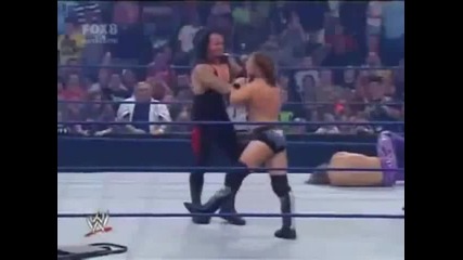 Undertaker Разбива The Family