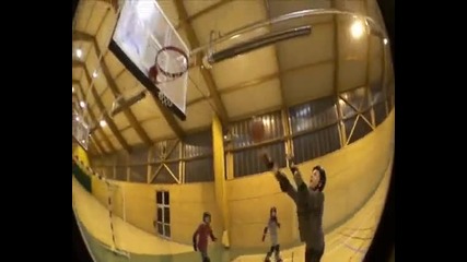 Баскетбол със скачащи кокили (kangourhop)