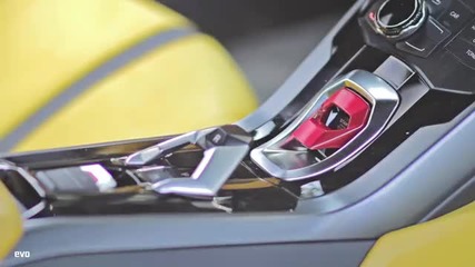 Lamborghini Huracan first drive video Ferrari beater evo тест