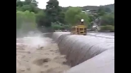 Луд Шофьор на автобус 