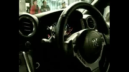 Интериорът На 2008 Nissan Gtr