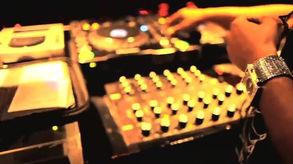 Dj Whoo Kid Takes Over Milan with Krsp! Crazy Hd Party Video from the Uptown Club! 