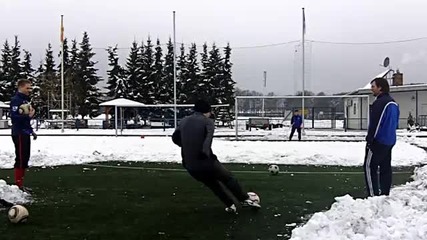 Невероятно изпълнение на Пряк Свободен Удар