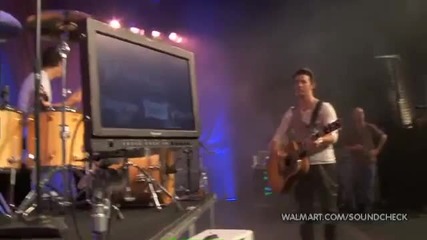 Demi Lovato & Jonas Brothers - Behind The Scenes (2010 Walmart Soundcheck)