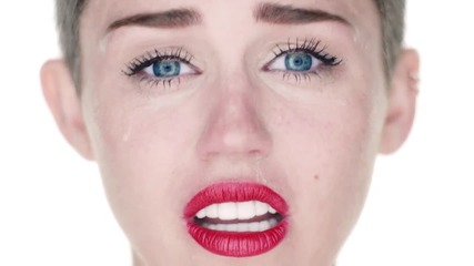 Miley Cyrus - Wrecking Ball ( Director's Cut )