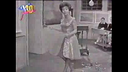 Helen Shapiro - Walking Back To Happiness