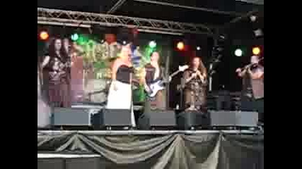 Cruachan Live