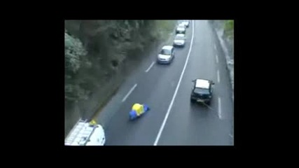 Аз Си Пълзя, А Вие Си Карайте