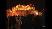 Стотина души се събраха на доматения протест пред Народното събрание